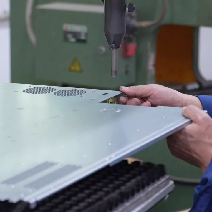 Produkcja blach do monitorów LCD