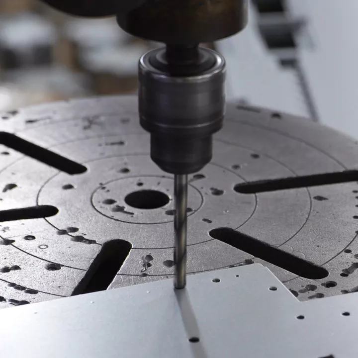 Precyzyjna obudowa z blachy CNC